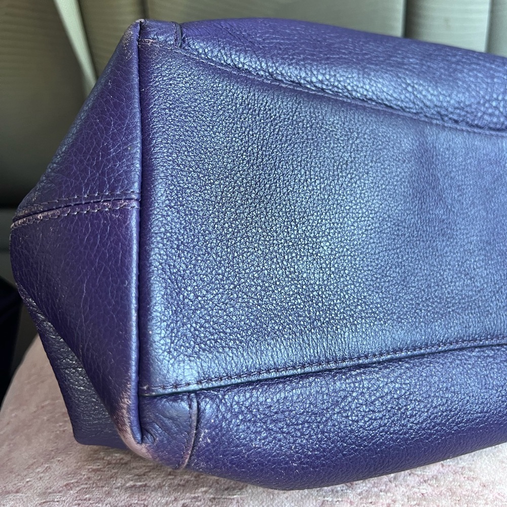❤️ SOLD ❤️ Coach Purple Leather Tote Bag - Picture 9 of 12